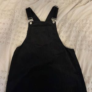 Black Forever 21 overall dress